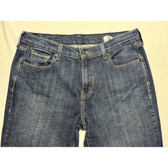 Levis Women's Dark Wash Bootcut Blue Denim Jeans - Size 12M (34x31.5) - Picture 3 of 6